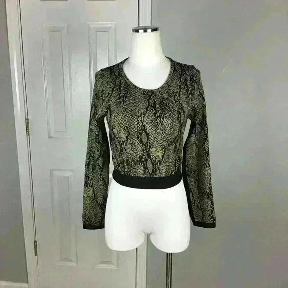 Fabletics by Kate Hudson Women’s Size Large Kamila Seamless Long Sleeve Top - Picture 1 of 5